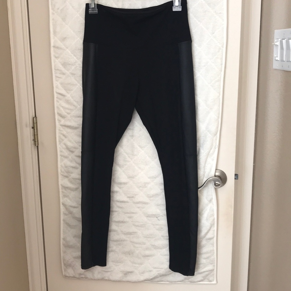 Lyss Leggings